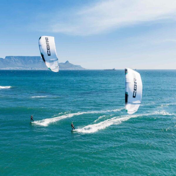 Core XRX 2026 Testkite Weiß 10.0
